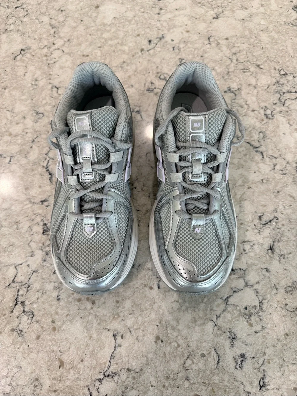 NEW - Size 5.5M/7W - New Balance 1906R Silver Metallic Violet Shoes - GC1906CX